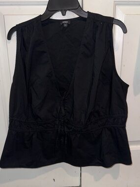 Express Black Sleeveless V-Neck Tie-Front Shirt